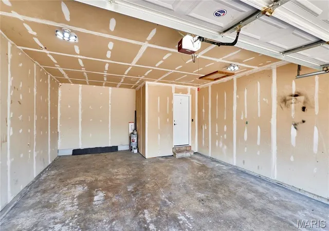 Photo 3 of Single family home for sale at 21 Great Owls Way, Winfield, MO 63389 | MLS# MIS26057234 | Listing updated on 2026-09-13