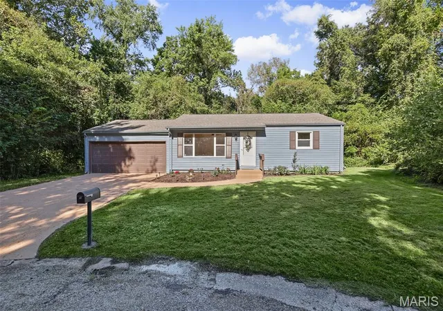 Photo 2 of Single family home for sale at 66 Birch Dr, Belleville, IL 62223 | MLS# MIS26057240 | Listing updated on 2026-10-02