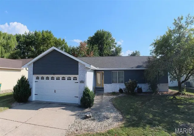 Photo 1 of Single family home for sale at 113 White Pine Ave, O Fallon, IL 62269 | MLS# MIS26057246 | Listing updated on 2026-09-04