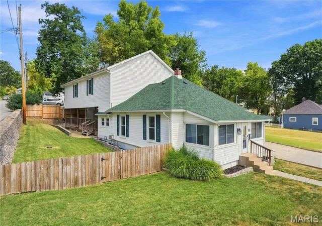 Photo 3 of Single family home for sale at 331 Central Ave, Festus, MO 63028 | MLS# MIS26057259 | Listing updated on 2026-09-20