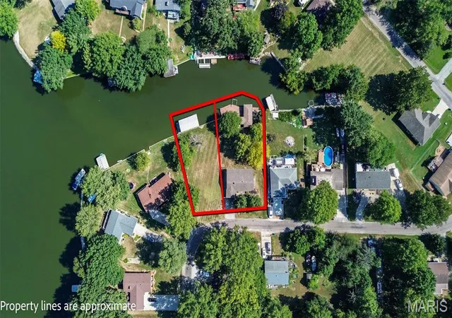 Photo 2 of Single family home for sale at 712 Riviera Cir, Edwardsville, IL 62025 | MLS# MIS26057264 | Listing updated on 2026-09-06