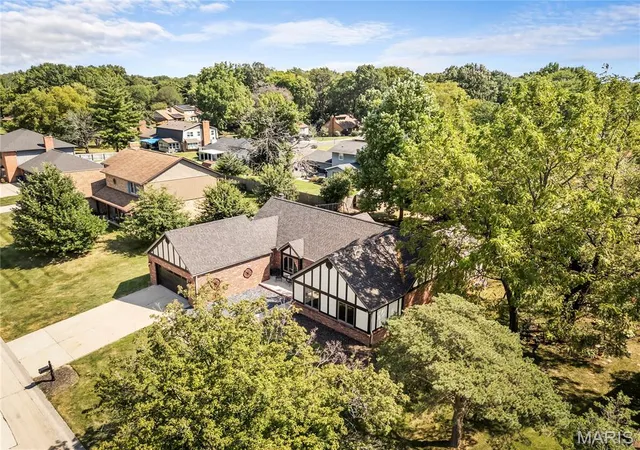 Photo 4 of Single family home for sale at 204 Wild Cherry Ln, Swansea, IL 62226 | MLS# MIS26057267 | Listing updated on 2026-10-22