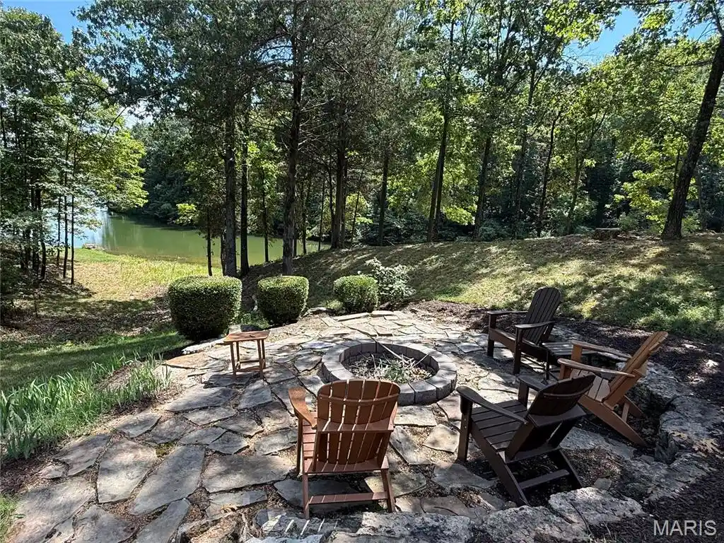 Photo 3 of Single family home for sale at 4412 Augusta Shrs Dr, Augusta, MO 63332 | MLS# MIS26057268 | Listing updated on 2026-10-07