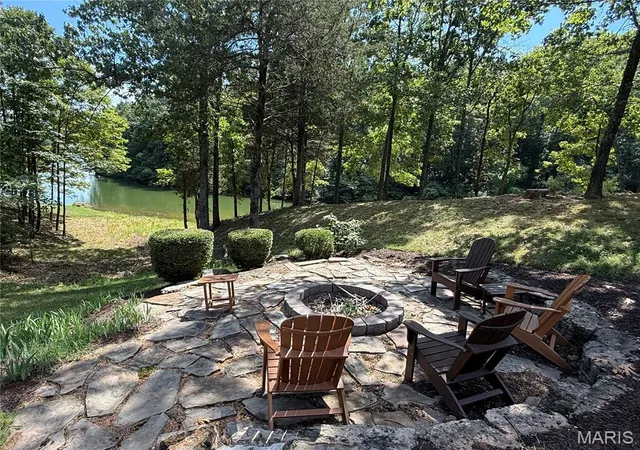 Photo 2 of Single family home for sale at 4412 Augusta Shrs Dr, Augusta, MO 63332 | MLS# MIS26057268 | Listing updated on 2026-10-07