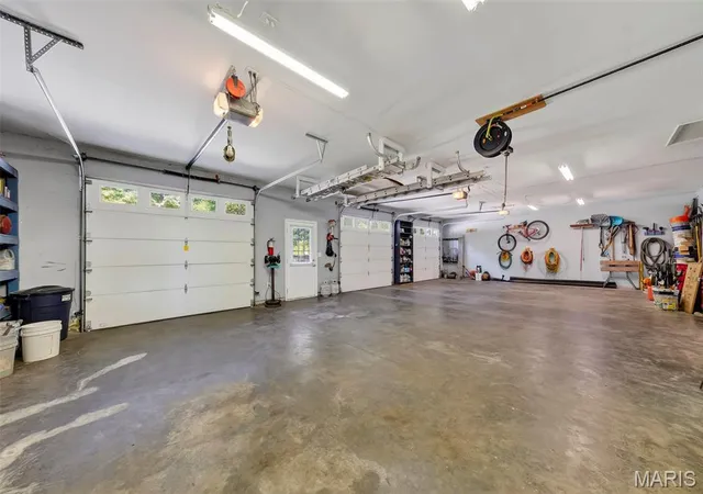 Photo 3 of Single family home for sale at 1564 Hwy J, Wright City, MO 63390 | MLS# MIS26057286 | Listing updated on 2026-10-09