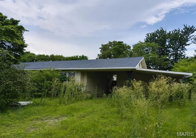 Photo 1 of Single family home for sale at 188 Swank St, Charleston, MO 63834 | MLS# MIS26057287 | Listing updated on 2026-09-06