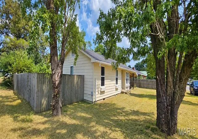 Photo 3 of Single family home for sale at 188 Swank St, Charleston, MO 63834 | MLS# MIS26057287 | Listing updated on 2026-09-06