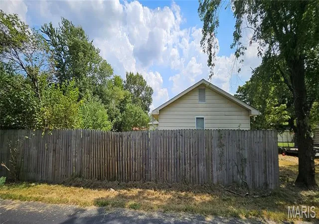Photo 4 of Single family home for sale at 188 Swank St, Charleston, MO 63834 | MLS# MIS26057287 | Listing updated on 2026-09-06