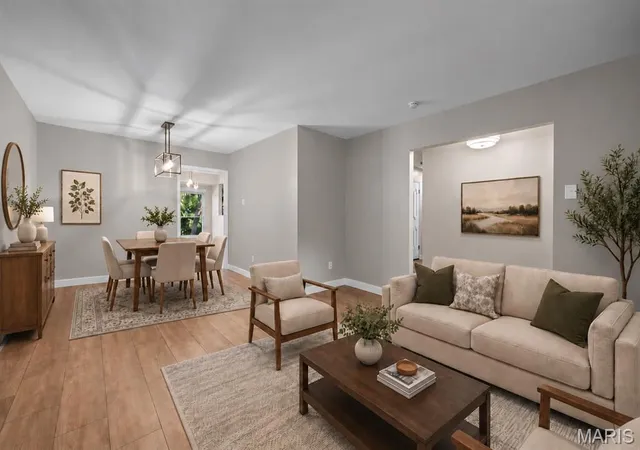 Photo 3 of Single family home for sale at 3701 Rue De Renard, Florissant, MO 63034 | MLS# MIS26057288 | Listing updated on 2026-09-17