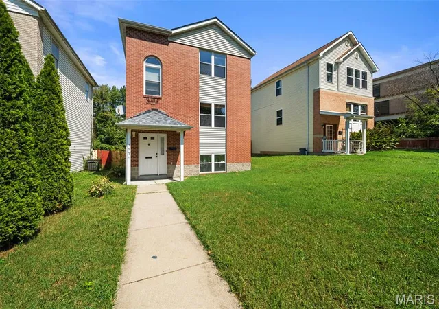 Photo 2 of Single family home for sale at 5957 Horton Pl, Saint Louis, MO 63112 | MLS# MIS26057294 | Listing updated on 2026-09-05