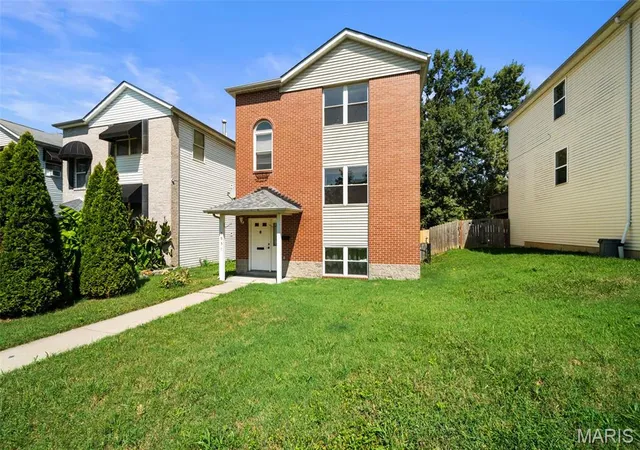 Photo 3 of Single family home for sale at 5957 Horton Pl, Saint Louis, MO 63112 | MLS# MIS26057294 | Listing updated on 2026-09-05