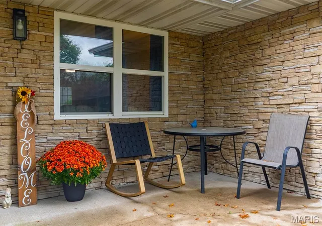 Photo 2 of Single family home for sale at 7305 N Wishing Well Dr, Columbia, MO 65202 | MLS# MIS26057304 | Listing updated on 2026-10-18