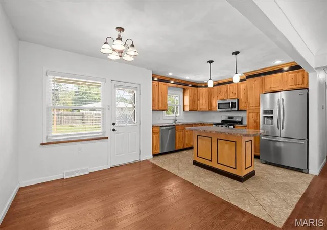 Photo 2 of Single family home for sale at 50 Cheshire Dr, Belleville, IL 62223 | MLS# MIS26057306 | Listing updated on 2026-09-05