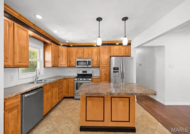 Photo 3 of Single family home for sale at 50 Cheshire Dr, Belleville, IL 62223 | MLS# MIS26057306 | Listing updated on 2026-09-05