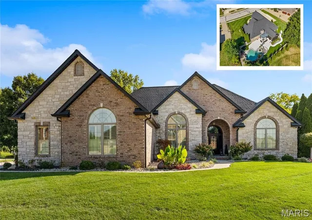 Single family home for sale at 348 Forest Oaks Dr, Caseyville, IL 62232 | MLS# MIS26057309