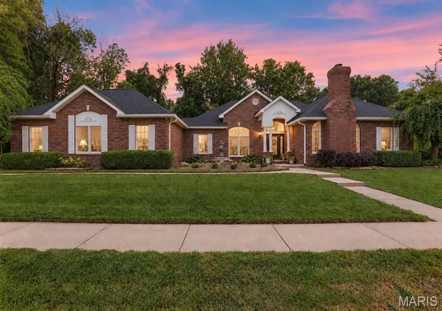 Photo 3 of Single family home for sale at 3028 Sunset Hills Blvd S, Edwardsville, IL 62025 | MLS# MIS26057313 | Listing updated on 2026-10-06