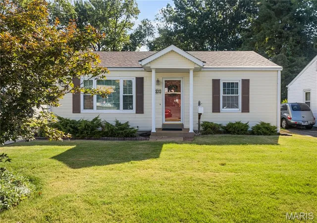 Single family home for sale at 164 Graham Rd, Florissant, MO 63031 | MLS# MIS26057314