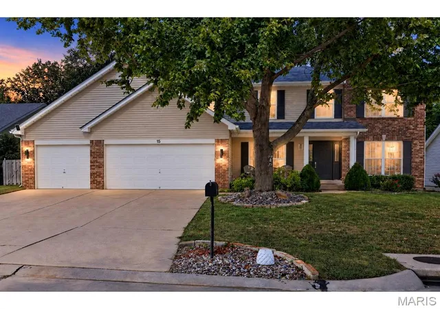 Photo 3 of Single family home for sale at 15 Millers Ct, O Fallon, MO 63366 | MLS# MIS26057321 | Listing updated on 2026-10-21