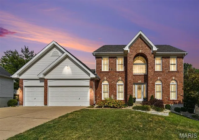 Photo 2 of Single family home for sale at 4960 Sunset Oaks Ln, Saint Louis, MO 63128 | MLS# MIS26057325 | Listing updated on 2026-10-05