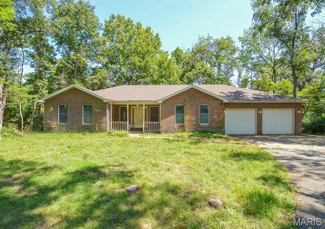 Photo 1 of Single family home for sale at 52 Dinkins Ct, Freeburg, IL 62243 | MLS# MIS26057332 | Listing updated on 2026-09-08