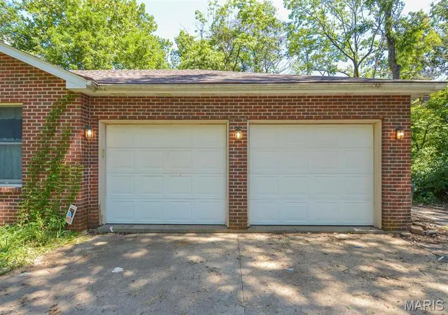 Photo 3 of Single family home for sale at 52 Dinkins Ct, Freeburg, IL 62243 | MLS# MIS26057332 | Listing updated on 2026-09-08