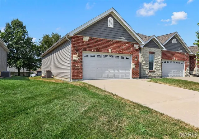 Photo 2 of Condo for sale at 232 Pierce View Cir, Wentzville, MO 63385 | MLS# MIS26057341 | Listing updated on 2026-09-17