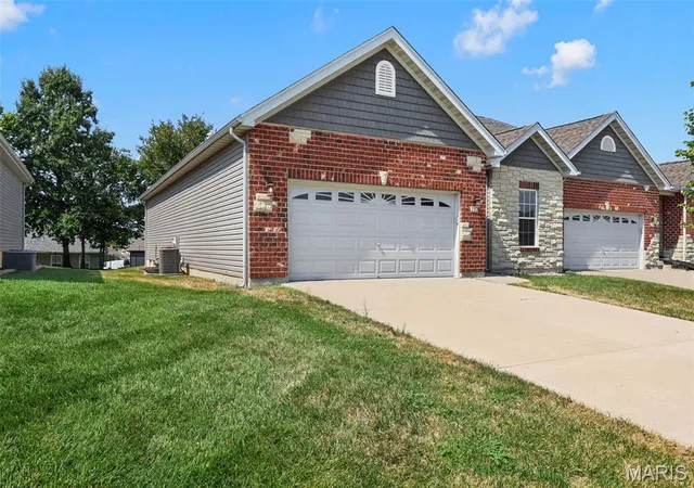Photo 3 of Condo for sale at 232 Pierce View Cir, Wentzville, MO 63385 | MLS# MIS26057341 | Listing updated on 2026-09-17