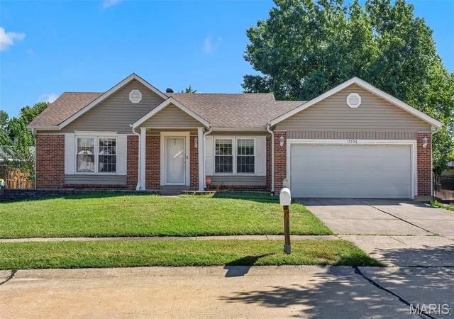 Photo 2 of Single family home for sale at 15556 97th Avenue, Florissant, MO 63034 | MLS# MIS26057357 | Listing updated on 2026-10-02