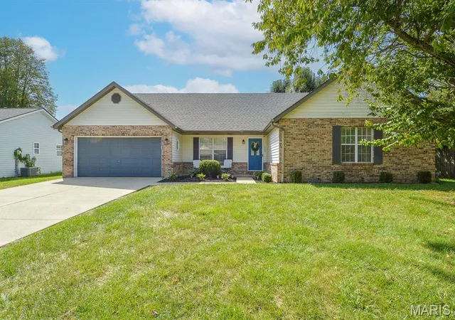 Photo 1 of Single family home for sale at 528 Homestead Ave, Swansea, IL 62226 | MLS# MIS26057361 | Listing updated on 2026-09-24