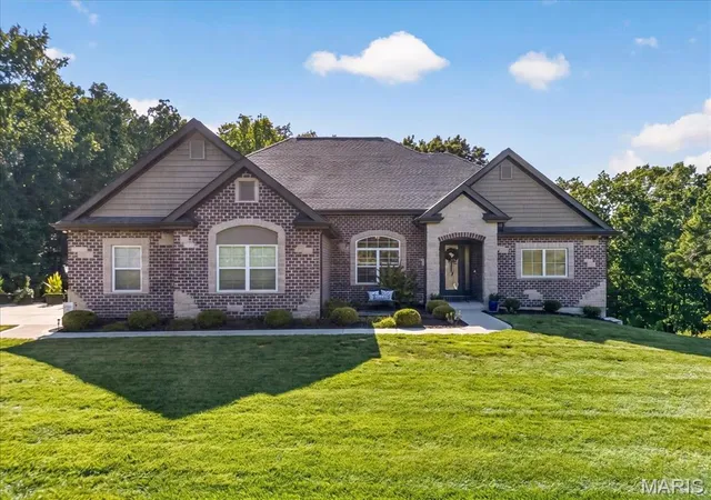 Photo 1 of Sale Pending at 1715 Shiloh Ridge Rd, Wildwood, MO 63005 | MLS# MIS26057365 | Listing updated on 2026-09-13