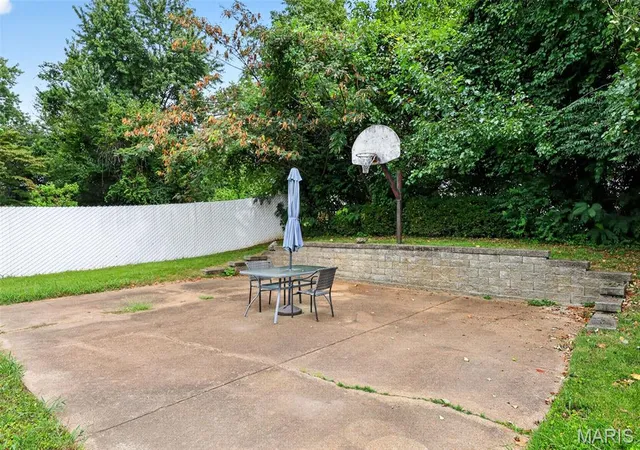 Photo 28 of Single family home for sale at 2615 Lindsay Ln, Florissant, MO 63031 | MLS# MIS26057366 | Listing updated on 2026-09-14
