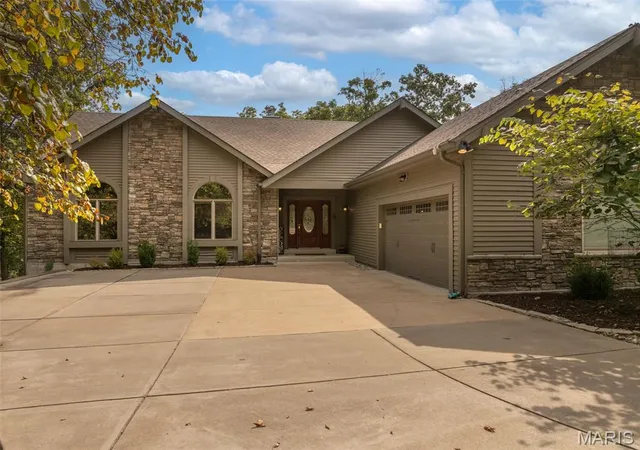 Photo 4 of Single family home for sale at 513 Woodlake View Dr, Wright City, MO 63390 | MLS# MIS26057368 | Listing updated on 2026-09-14