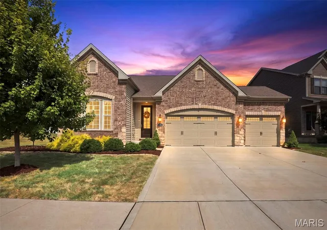 Photo 1 of Single family home for sale at 140 Oakleigh Park Ln, Saint Charles, MO 63303 | MLS# MIS26057369 | Listing updated on 2026-10-04