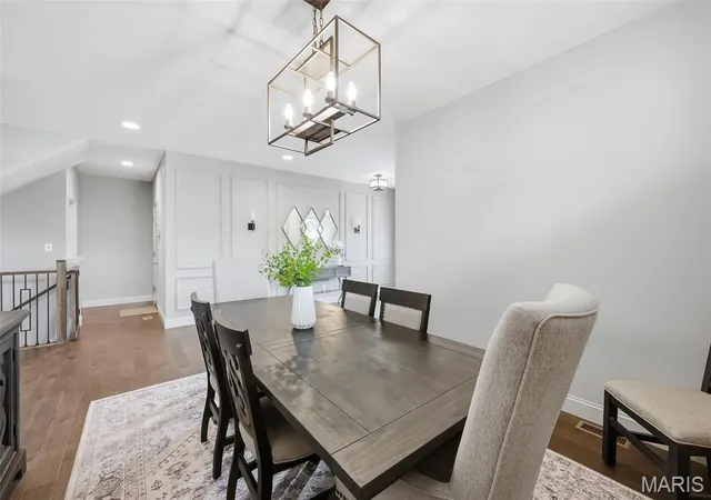 Photo 4 of Single family home for sale at 140 Oakleigh Park Ln, Saint Charles, MO 63303 | MLS# MIS26057369 | Listing updated on 2026-10-04