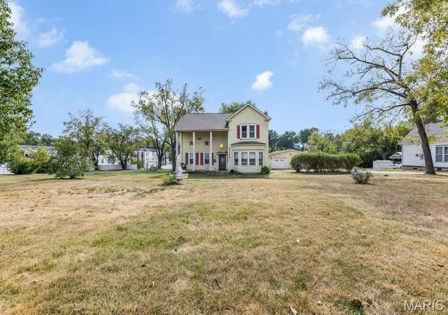 Photo 2 of Single family home for sale at 830 Boone St, Troy, MO 63379 | MLS# MIS26057377 | Listing updated on 2026-10-02