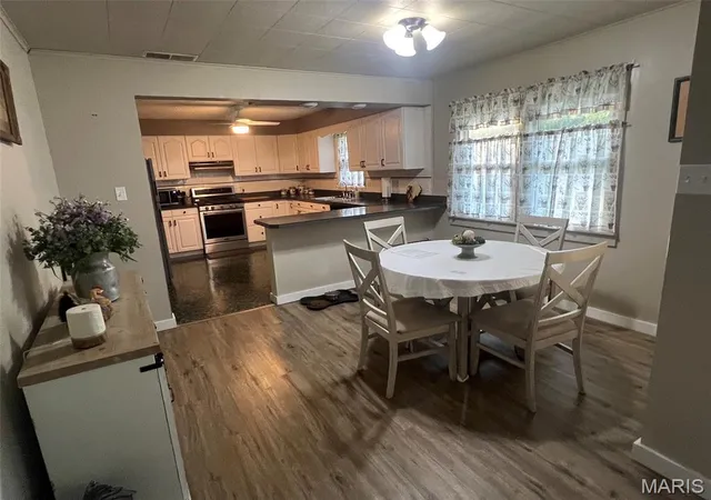 Photo 3 of Single family home for sale at 147 Walnut St, Greenville, MO 63944 | MLS# MIS26057379 | Listing updated on 2026-09-04