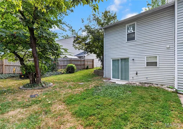 Photo 26 of Sale Pending at 306 Della Dr, Saint Peters, MO 63376 | MLS# MIS26057383 | Listing updated on 2026-09-12