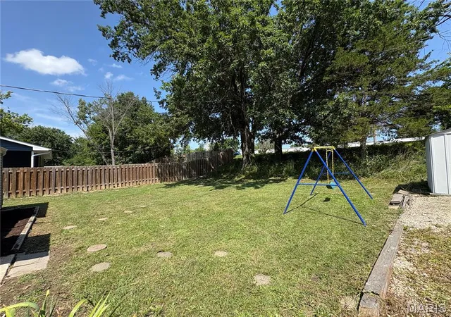 Photo 3 of Single family home for sale at 9 Circle Dr, Union, MO 63084 | MLS# MIS26057394 | Listing updated on 2026-09-04