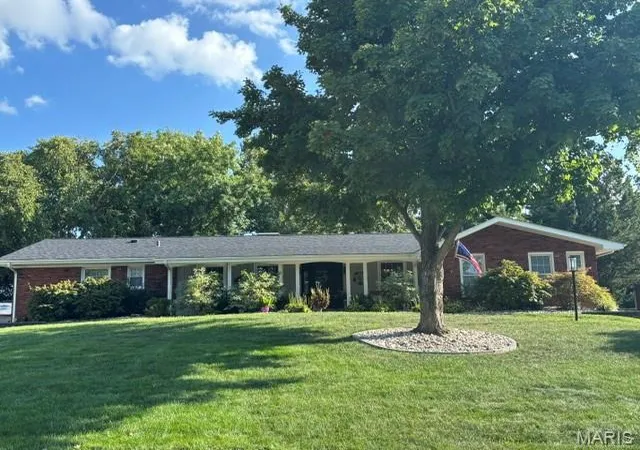 Photo 1 of Sale Pending at 11958 Rocky Dr, Saint Louis, MO 63141 | MLS# MIS26057396 | Listing updated on 2026-09-26