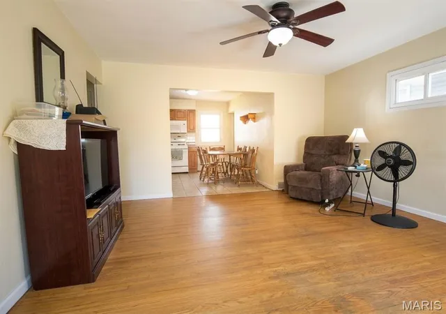 Photo 3 of Single family home for sale at 3907 Mccausland Ave, Saint Louis, MO 63109 | MLS# MIS26057401 | Listing updated on 2026-10-09