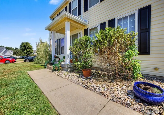 Photo 2 of Single family home for sale at 3838 Scarlet Oak Dr, House Springs, MO 63051 | MLS# MIS26057411 | Listing updated on 2026-09-20