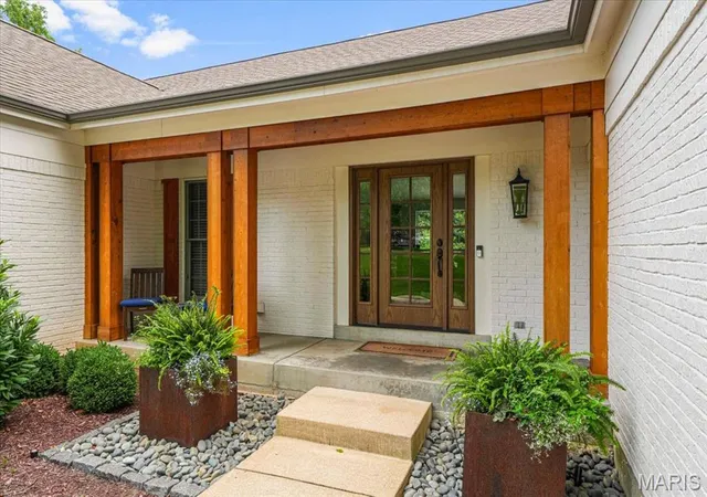 Photo 3 of Single family home for sale at 1635 Wildhorse Pkwy Dr, Wildwood, MO 63005 | MLS# MIS26057413 | Listing updated on 2026-09-27