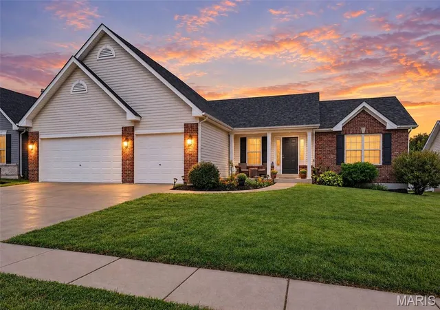 Photo 1 of Single family home for sale at 1093 Renfrew Ln, O Fallon, MO 63366 | MLS# MIS26057417 | Listing updated on 2026-09-19
