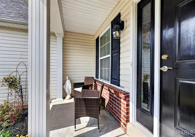 Photo 2 of Single family home for sale at 1093 Renfrew Ln, O Fallon, MO 63366 | MLS# MIS26057417 | Listing updated on 2026-09-19
