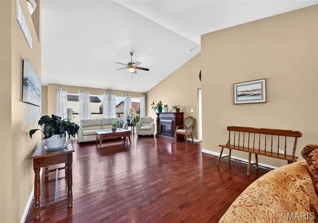 Photo 4 of Single family home for sale at 1093 Renfrew Ln, O Fallon, MO 63366 | MLS# MIS26057417 | Listing updated on 2026-10-26
