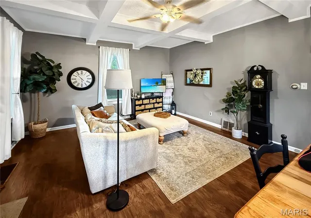 Photo 2 of Single family home for sale at 1015 E A St, Belleville, IL 62220 | MLS# MIS26057432 | Listing updated on 2026-10-09
