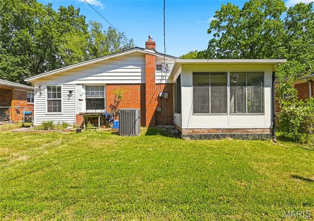 Photo 1 of Single family home for sale at 1145 Glenside Ln, Saint Louis, MO 63130 | MLS# MIS26057459 | Listing updated on 2026-09-04