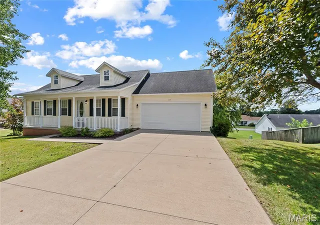 Photo 2 of Single family home for sale at 1655 Deerwood Dr, Jackson, MO 63755 | MLS# MIS26057462 | Listing updated on 2026-09-08
