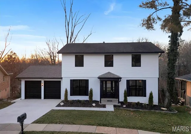 Photo 2 of Single family home for sale at 4662 Britcastle Dr, Saint Louis, MO 63128 | MLS# MIS26057477 | Listing updated on 2026-09-08