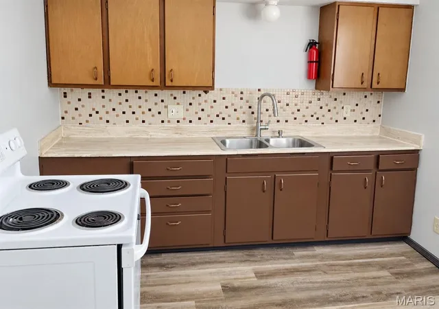 Photo 4 of Multi family home for sale at 11 Hi Pointe Dr, Belleville, IL 62223 | MLS# MIS26057495 | Listing updated on 2026-09-29